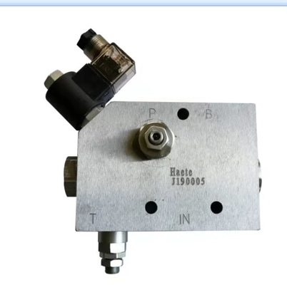 PC200-6 Excavator Pressure Relief Valve For Hydraulic Breaker
