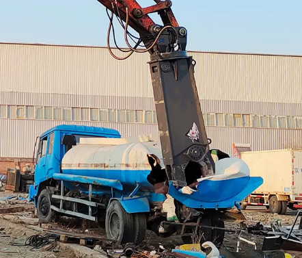 Eagle Hydraulic Demolition Shears 20 - 42 Ton Concrete Pulveriser For Excavator